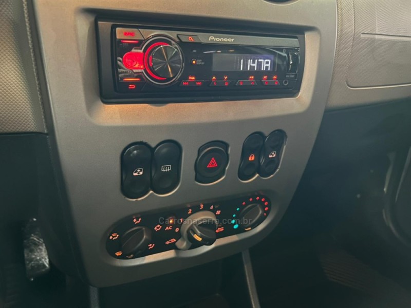 SANDERO 1.6 PRIVILÉGE 8V FLEX 4P MANUAL - 2009 - CAXIAS DO SUL