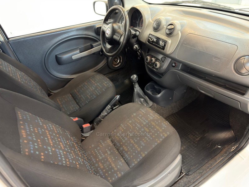 UNO 1.0 EVO VIVACE 8V FLEX 2P MANUAL - 2014 - BOM RETIRO DO SUL