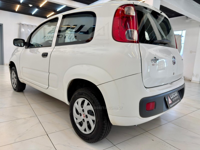 UNO 1.0 EVO VIVACE 8V FLEX 2P MANUAL - 2014 - BOM RETIRO DO SUL