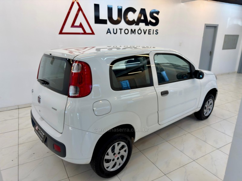UNO 1.0 EVO VIVACE 8V FLEX 2P MANUAL - 2014 - BOM RETIRO DO SUL