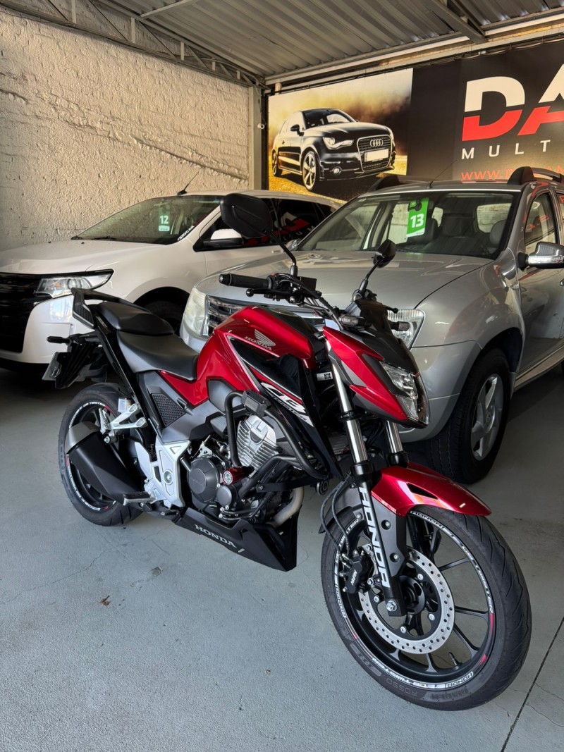 CB 300F TWISTER CBS - 2025 - CAXIAS DO SUL