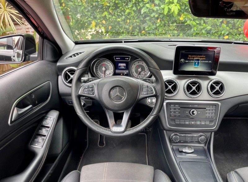GLA 200 1.6 CGI ADVANCE 16V TURBO FLEX 4P AUTOMÁTICO - 2017 - ROLANTE