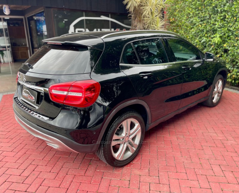 GLA 200 1.6 CGI ADVANCE 16V TURBO FLEX 4P AUTOMÁTICO - 2017 - ROLANTE