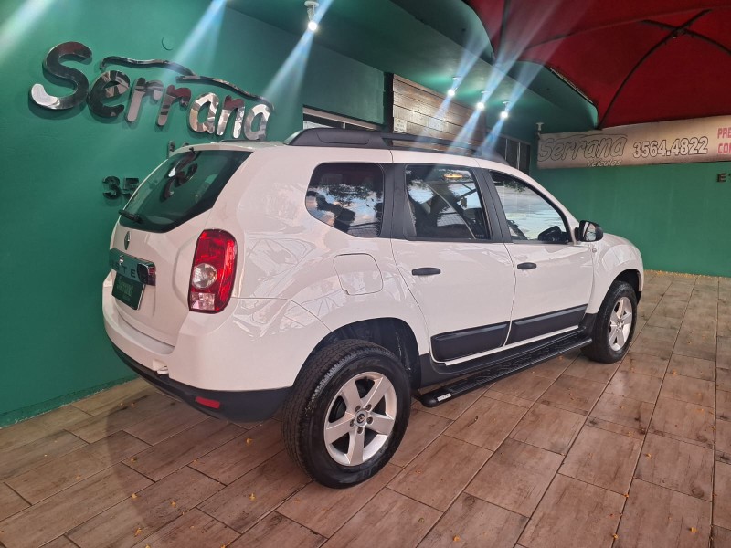 DUSTER 1.6 EXPRESSION 4X2 16V FLEX 4P MANUAL - 2013 - DOIS IRMãOS
