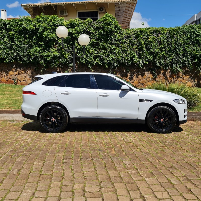 F-PACE 2.0 DIESEL PRESTIGE 180CV 4P AUTOMÁTICO - 2020 - LAGOA VERMELHA