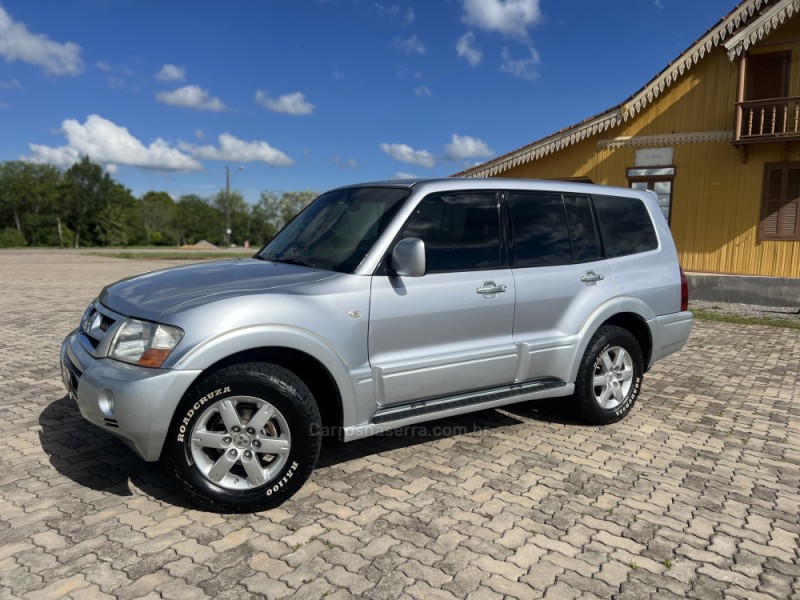 PAJERO FULL 3.2 HPE 4X4 16V DIESEL 4P AUTOMÁTICO - 2005 - ANTôNIO PRADO