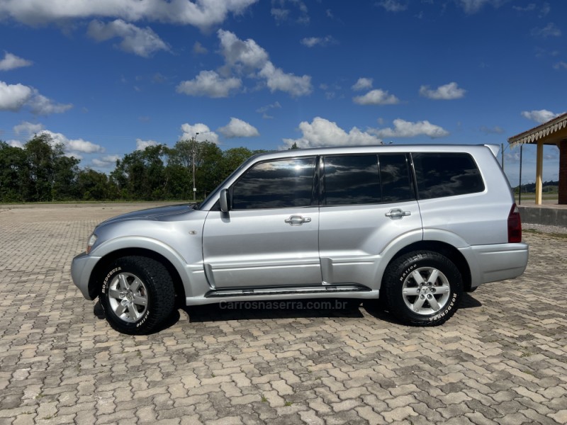 PAJERO FULL 3.2 HPE 4X4 16V DIESEL 4P AUTOMÁTICO - 2005 - ANTôNIO PRADO