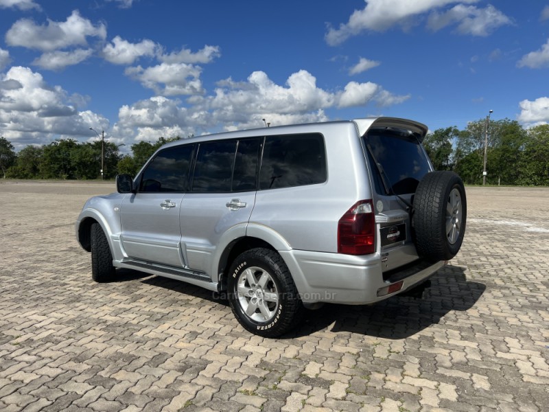PAJERO FULL 3.2 HPE 4X4 16V DIESEL 4P AUTOMÁTICO - 2005 - ANTôNIO PRADO