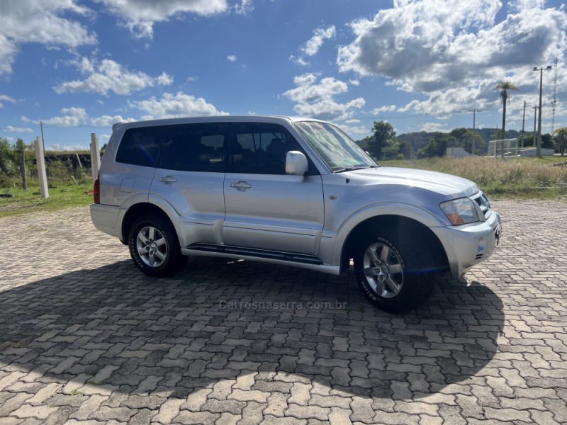 PAJERO FULL 3.2 HPE 4X4 16V DIESEL 4P AUTOMÁTICO - 2005 - ANTôNIO PRADO