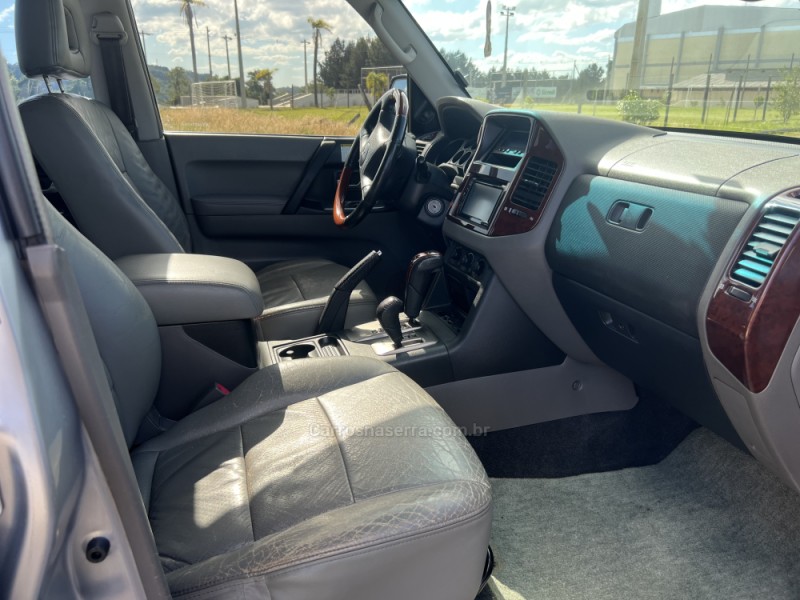 PAJERO FULL 3.2 HPE 4X4 16V DIESEL 4P AUTOMÁTICO - 2005 - ANTôNIO PRADO