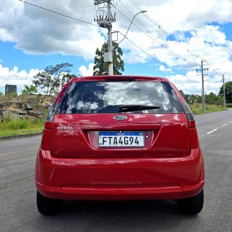 FIESTA 1.0 ROCAM SE PLUS HATCH 8V FLEX 4P MANUAL - 2014 - CAXIAS DO SUL