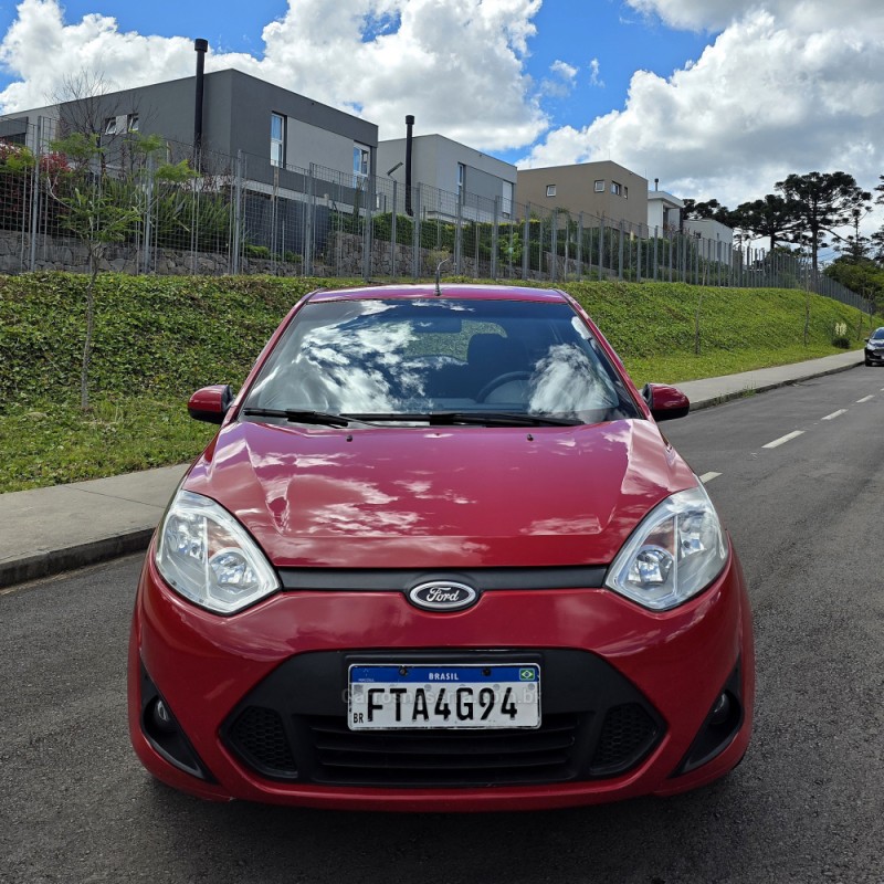 FIESTA 1.0 ROCAM SE PLUS HATCH 8V FLEX 4P MANUAL - 2014 - CAXIAS DO SUL