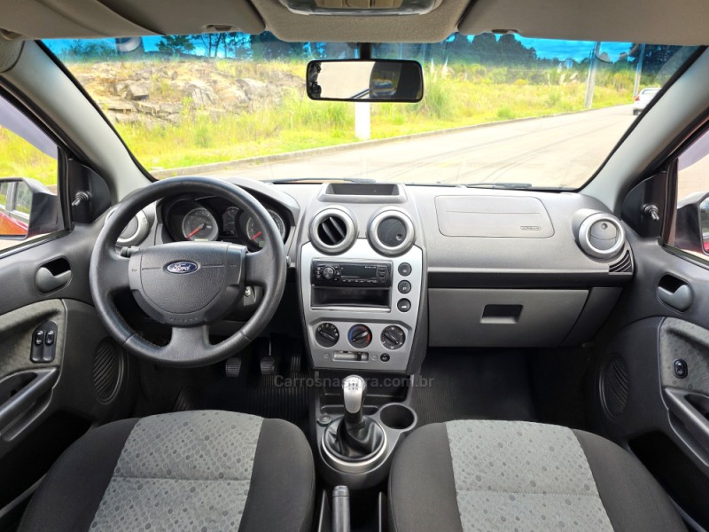 FIESTA 1.0 ROCAM SE PLUS HATCH 8V FLEX 4P MANUAL - 2014 - CAXIAS DO SUL