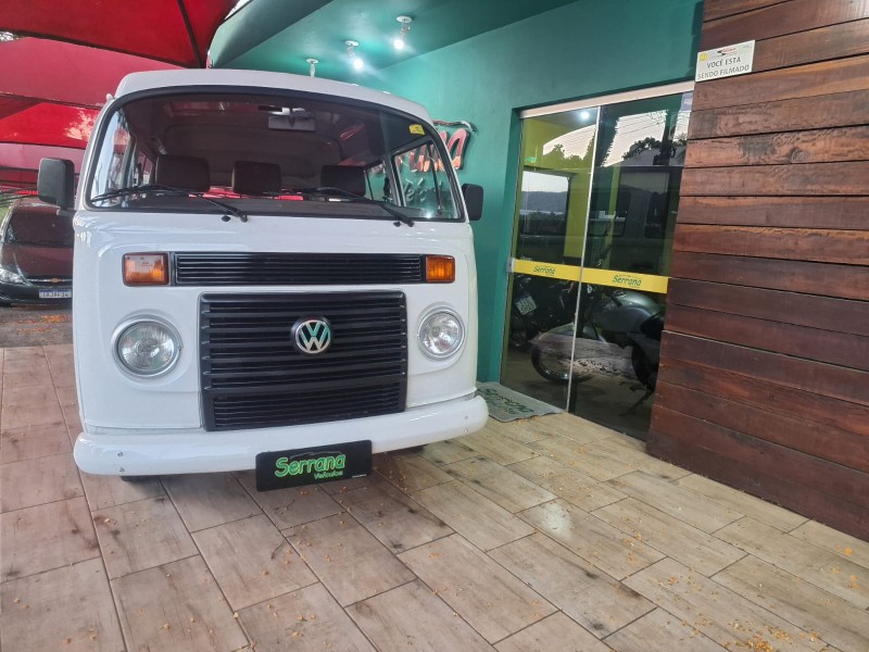 KOMBI 1.4 MI STD LOTAÇÃO 8V FLEX 3P MANUAL - 2010 - DOIS IRMãOS