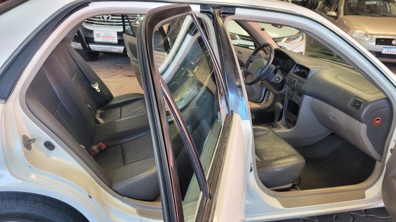 COROLLA 1.8 XEI 16V GASOLINA 4P AUTOMÁTICO - 2001 - GARIBALDI