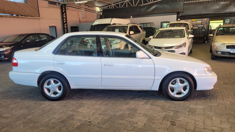 COROLLA 1.8 XEI 16V GASOLINA 4P AUTOMÁTICO - 2001 - GARIBALDI