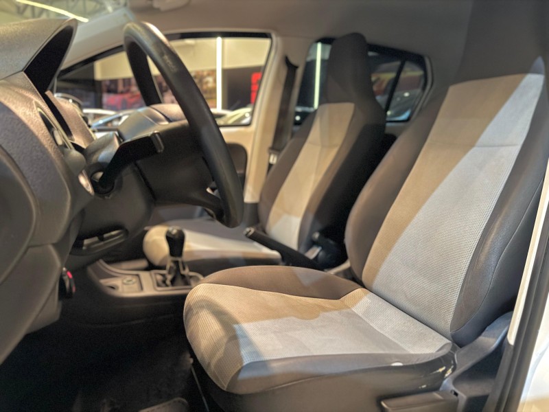 UP 1.0 MPI TAKE UP 12V FLEX 4P MANUAL - 2015 - NOVO HAMBURGO