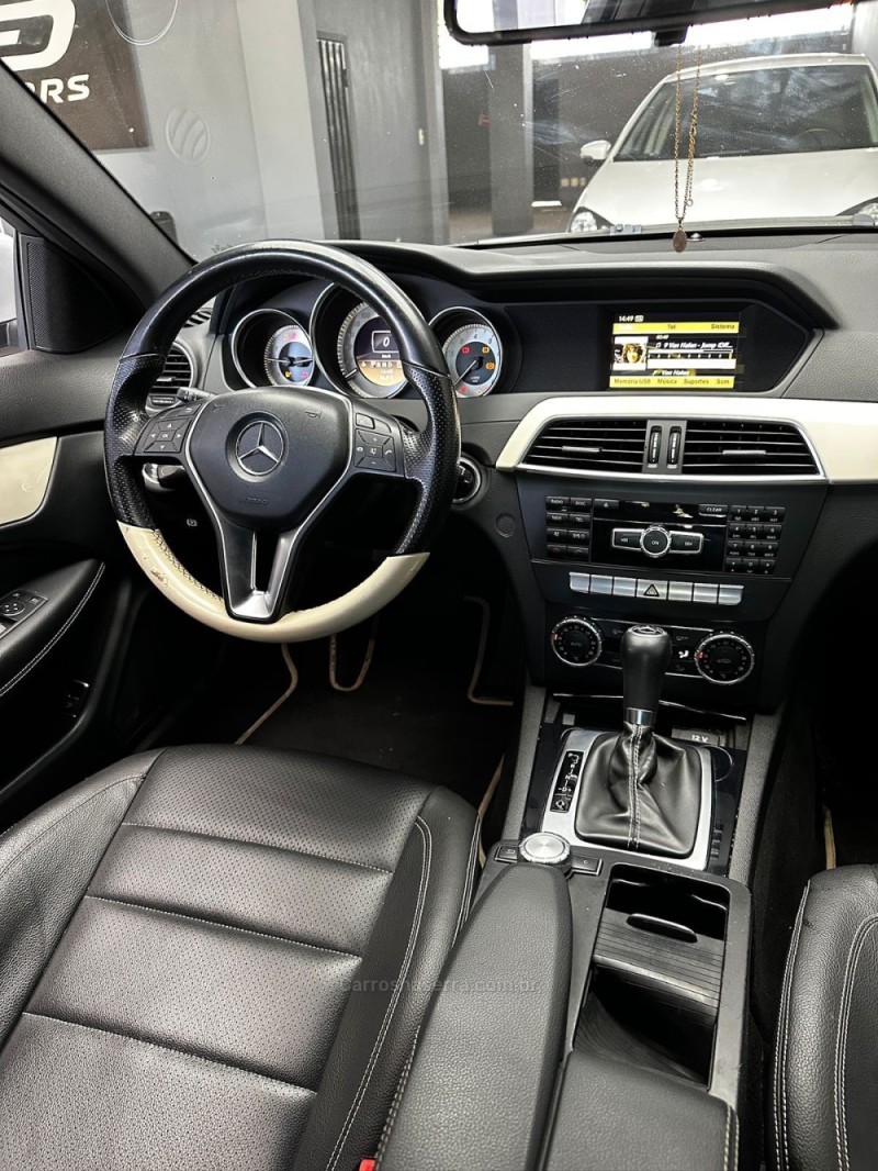 C 180 1.8 CGI COUPÉ TURBO 16V GASOLINA 2P AUTOMÁTICO - 2012 - PASSO FUNDO