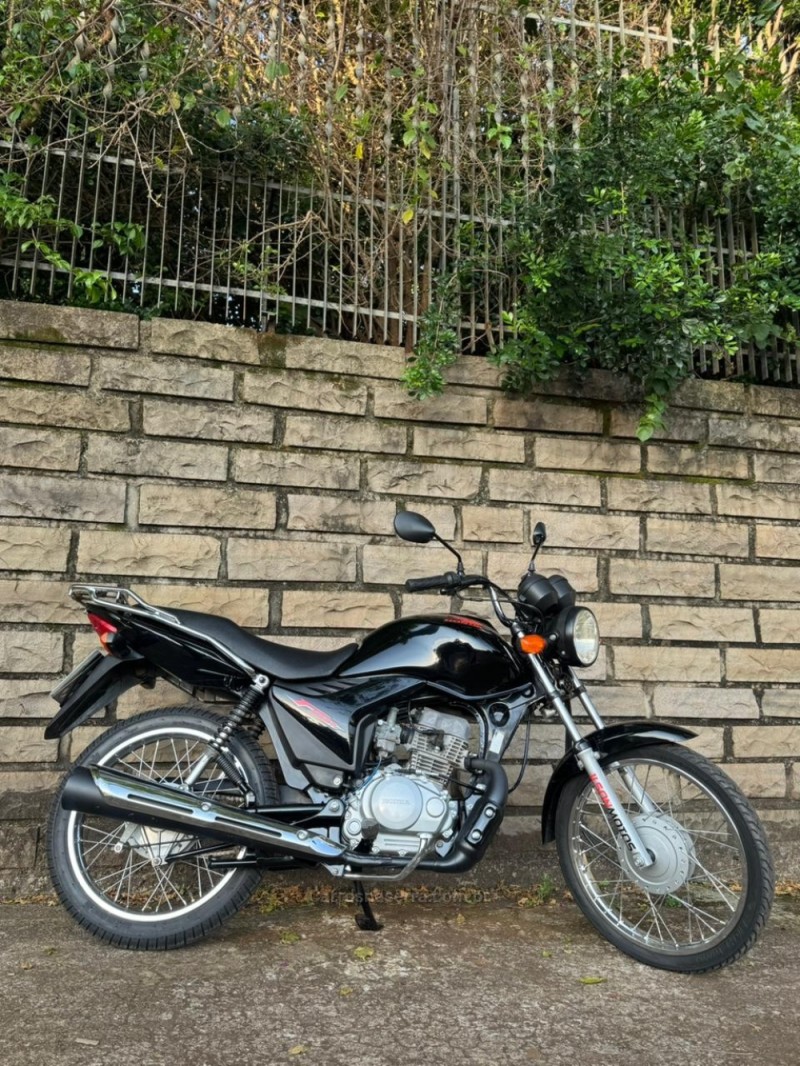 CG 125 FAN ES - 2010 - LAJEADO