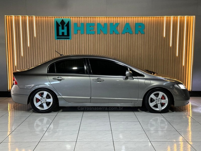 CIVIC 1.8 LXS 16V GASOLINA 4P AUTOMÁTICO - 2008 - CAMPO BOM