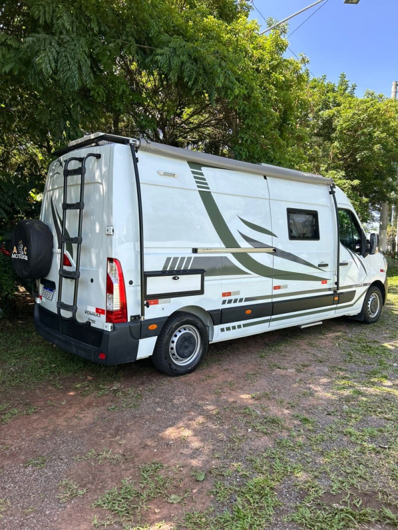 MASTER 2.3 DCI CHASSI CABINE L2H1 16V DIESEL 2P MANUAL - 2024 - NOVO HAMBURGO