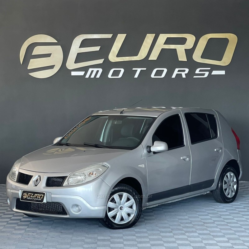 SANDERO 1.0 EXPRESSION 16V FLEX 4P MANUAL - 2010 - PORTãO