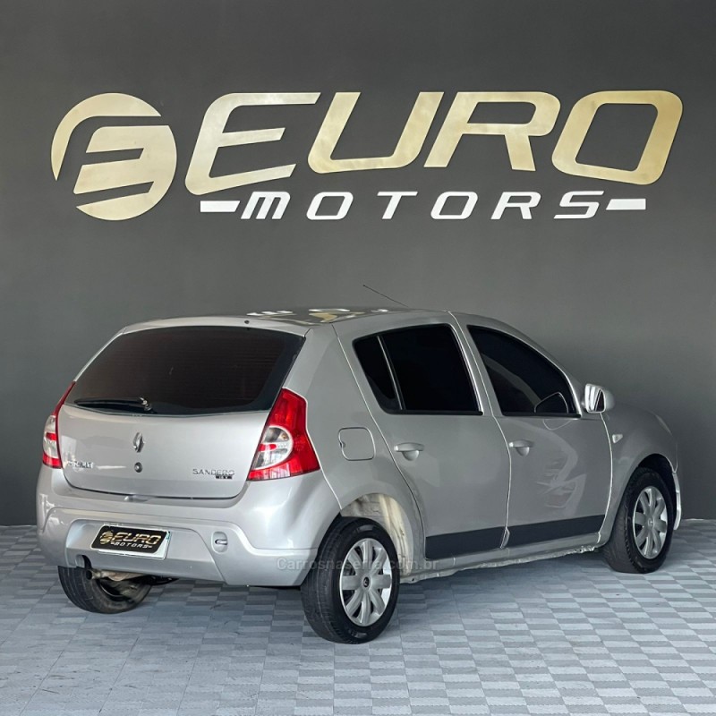 SANDERO 1.0 EXPRESSION 16V FLEX 4P MANUAL - 2010 - PORTãO