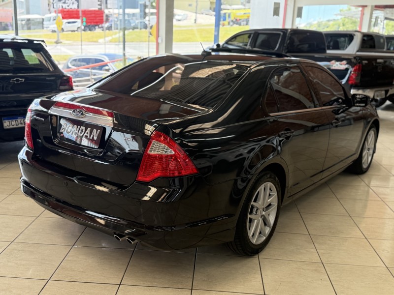 FUSION 2.5 SE 16V FLEX 4P AUTOMÁTICO - 2011 - FARROUPILHA