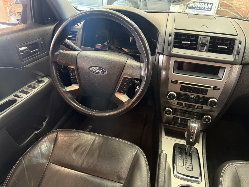 FUSION 2.5 SE 16V FLEX 4P AUTOMÁTICO - 2011 - FARROUPILHA