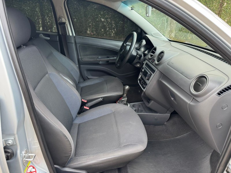 VOYAGE 1.0 MI CITY 8V FLEX 4P MANUAL - 2015 - CAXIAS DO SUL