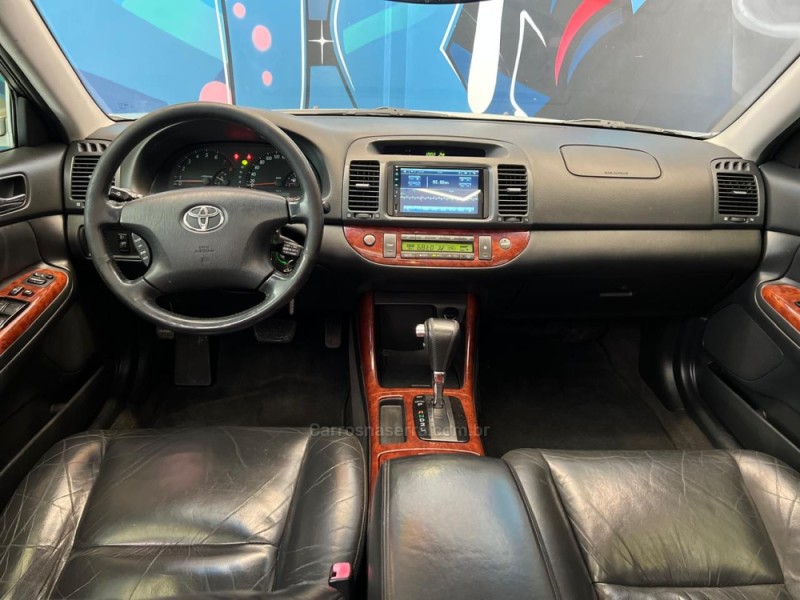 CAMRY 3.0 XLE V6 24V GASOLINA 4P AUTOMÁTICO - 2004 - NOVO HAMBURGO