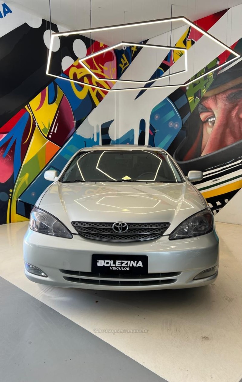 CAMRY 3.0 XLE V6 24V GASOLINA 4P AUTOMÁTICO - 2004 - NOVO HAMBURGO