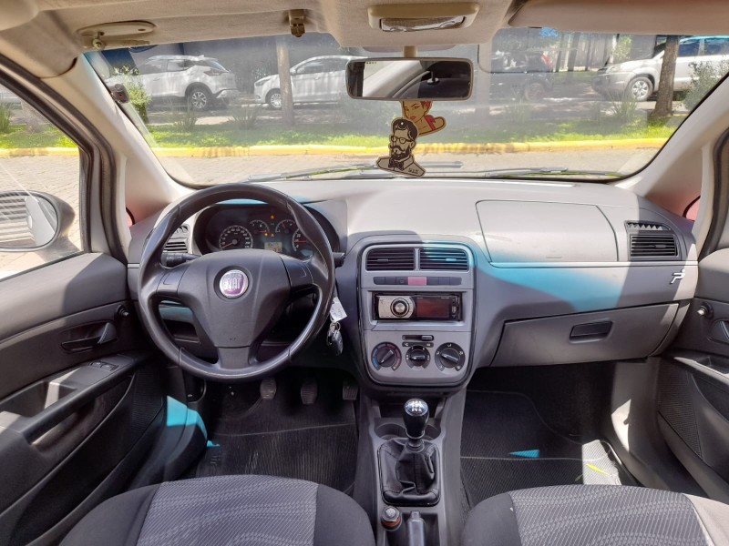 PUNTO 1.4 8V FLEX 4P MANUAL - 2009 - FARROUPILHA