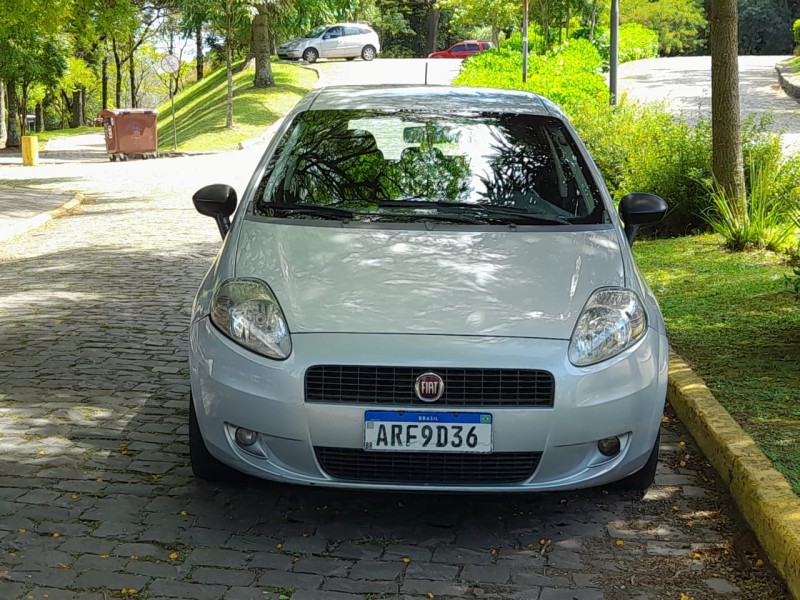 PUNTO 1.4 8V FLEX 4P MANUAL - 2009 - FARROUPILHA