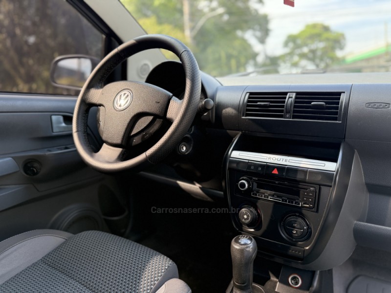 FOX 1.6 MI ROUTE 8V FLEX 4P MANUAL - 2009 - PAROBé