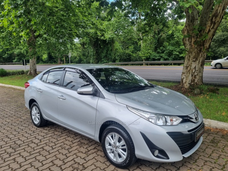 YARIS 1.5 16V FLEX SEDAN XL PLUS TECH MULTIDRIVE3 - 2019 - DOIS IRMãOS