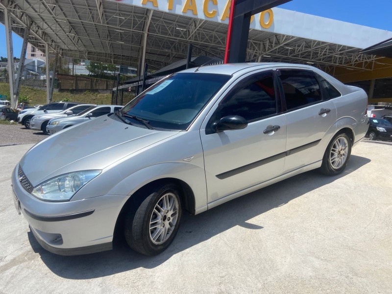 FOCUS 1.6 SE SEDAN 16V FLEX 4P MANUAL - 2008 - CAXIAS DO SUL