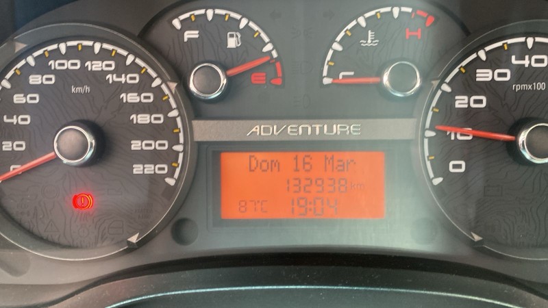 PALIO 1.8 MPI ADVENTURE WEEKEND ITALIA 16V FLEX MANUAL - 2015 - CAXIAS DO SUL