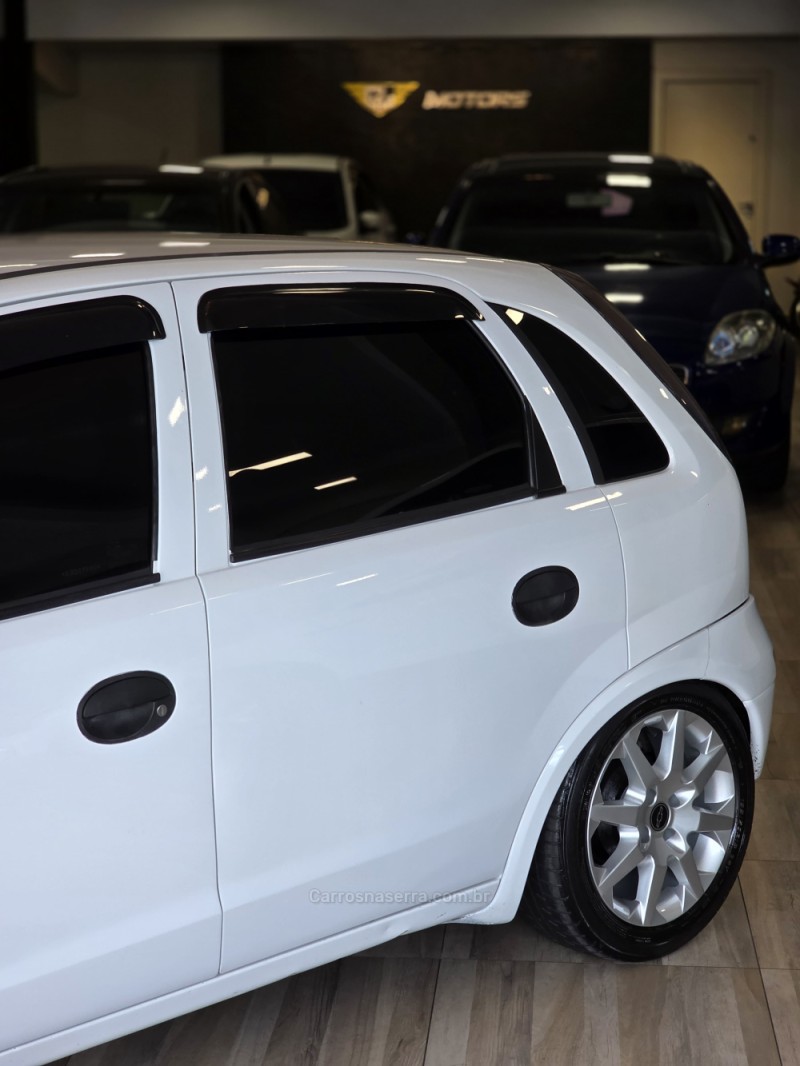 CORSA 1.0 MPFI MAXX 8V GASOLINA 4P MANUAL - 2006 - CAXIAS DO SUL