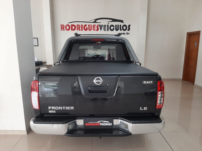 FRONTIER 2.5 LE ATTACK 4X4 CD TURBO ELETRONIC DIESEL 4P AUTOMÁTICO - 2013 - CAXIAS DO SUL