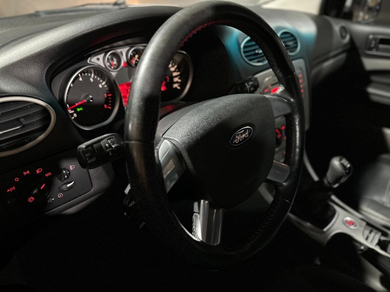 FOCUS 2.0 GLX 16V FLEX 4P MANUAL - 2012 - CAXIAS DO SUL