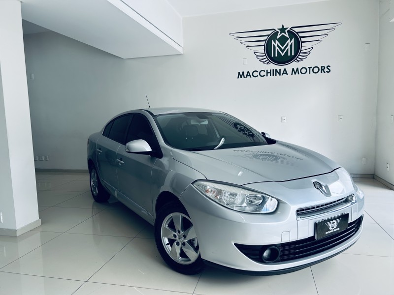 fluence 2.0 dynamique 16v flex 4p automatico 2013 caxias do sul