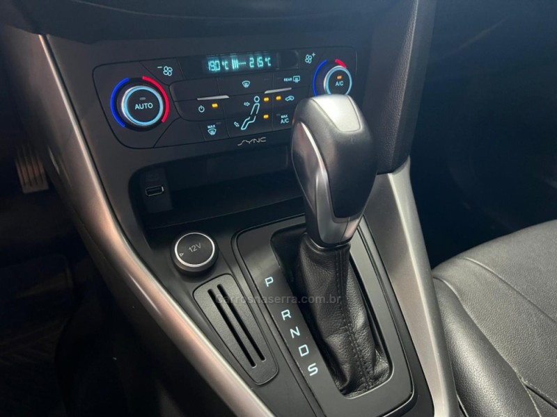 FOCUS 2.0 SE PLUS 16V FLEX 4P AUTOMÁTICO - 2018 - CAXIAS DO SUL