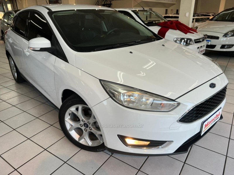 FOCUS 2.0 SE PLUS 16V FLEX 4P AUTOMÁTICO - 2018 - CAXIAS DO SUL