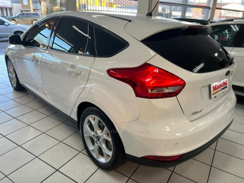 FOCUS 2.0 SE PLUS 16V FLEX 4P AUTOMÁTICO - 2018 - CAXIAS DO SUL