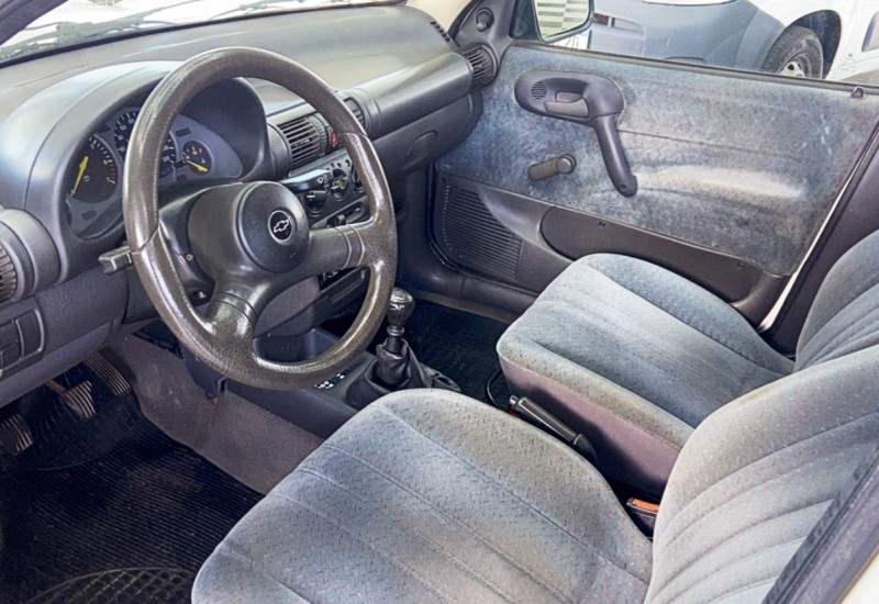CORSA 1.6 MPFI GL WAGON 8V GASOLINA 4P MANUAL - 1998 - CANELA