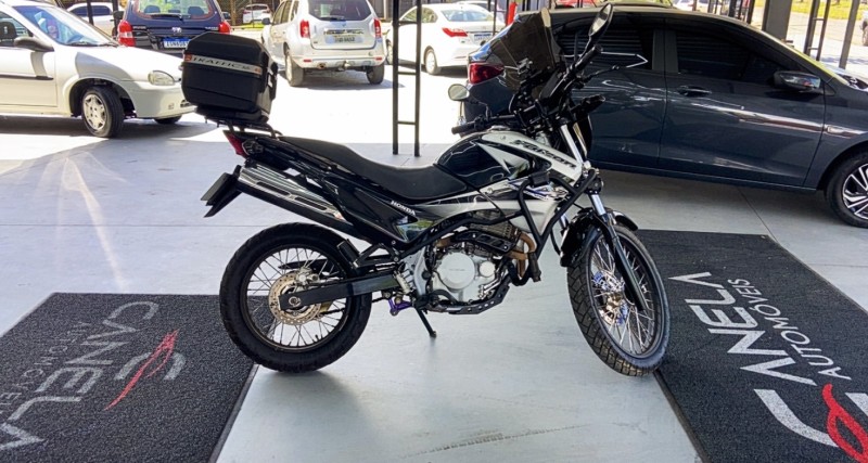 NX4 FALCON  - 2005 - CANELA