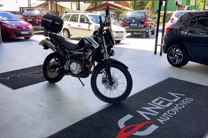 NX4 FALCON  - 2005 - CANELA