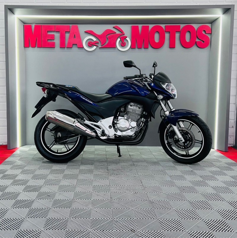 cb 300r  2011 campo bom