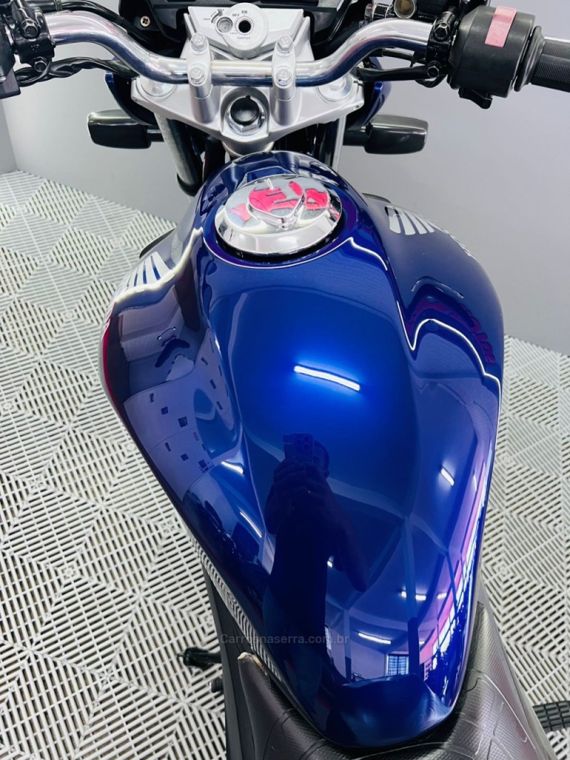 CB 300R  - 2011 - CAMPO BOM